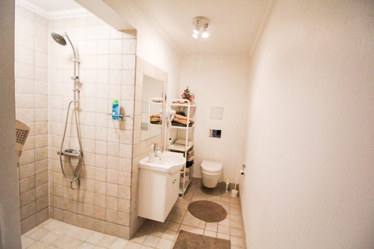Penthouse bathroom